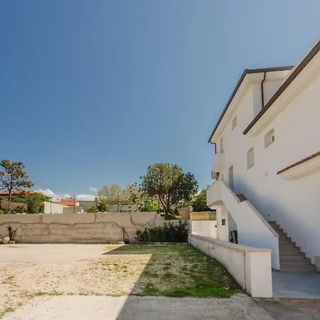 Fabrizio's Lejlighed